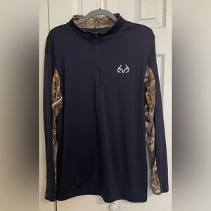 Realtree Black and Camouflage Long Sleeve Shirt